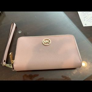 Michael Kors wallet/wristlet